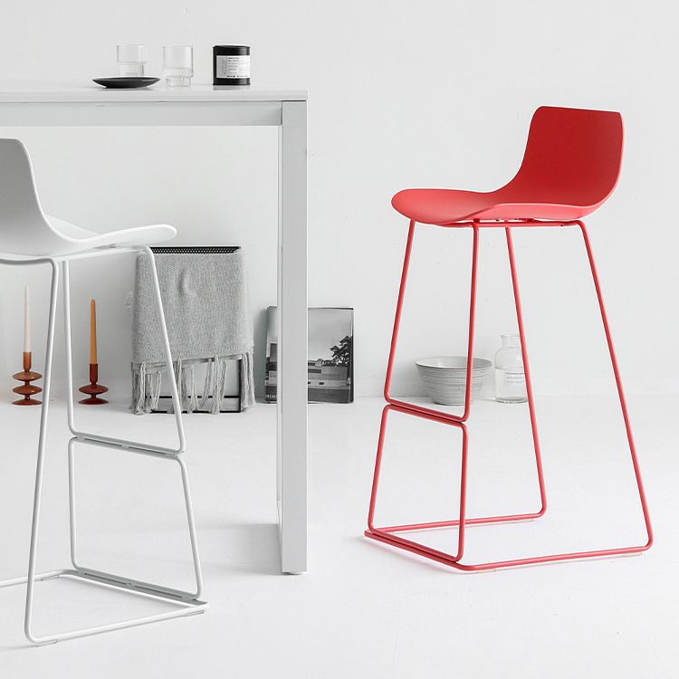 Modern Style Bar-stool Plastic Counter Bar Stool with Metal Legs for Kitchen