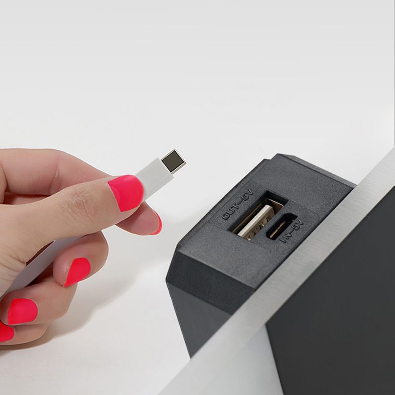 LED Modern Metal Wall Sconce Rectangle Shape Wall Lamp with Acrylic Shade for Courtyard