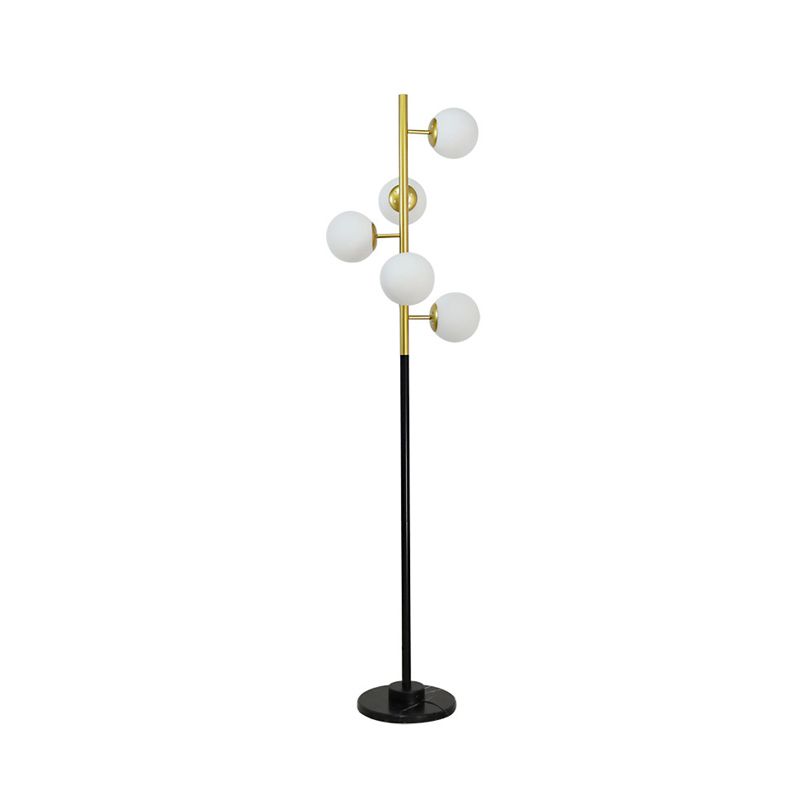 Luce del pavimento dell'albero oro nero semplicità a 5 bulboni in piedi su lampada in piedi con beige/latte bianco in vetro
