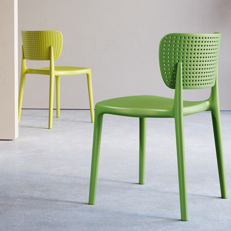 Silla lateral de plástico moderna para interiores y exteriores, silla de comedor con respaldo abierto sin brazos