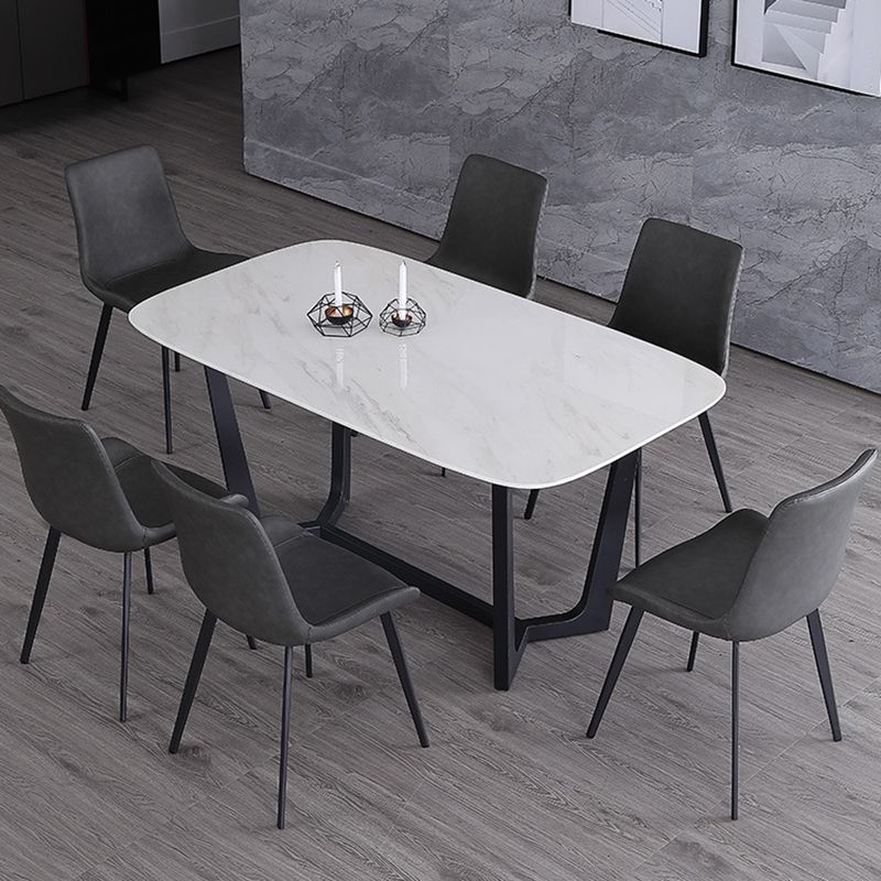 Chaise de salle à manger incurvée en cuir moderne, finition mate, chaise Parsons pour brasserie