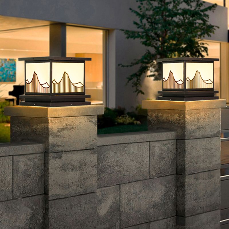 Creative Pillar Light Modern LED Solar Lighting Fixture for Backyard