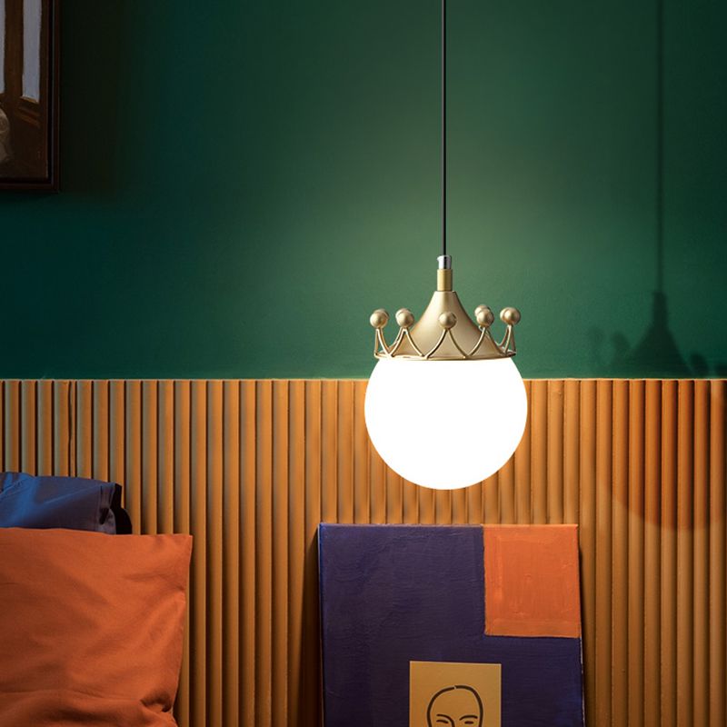 1-licht luxe stijl hangend licht, witte glazen bol hanglamp met kroon