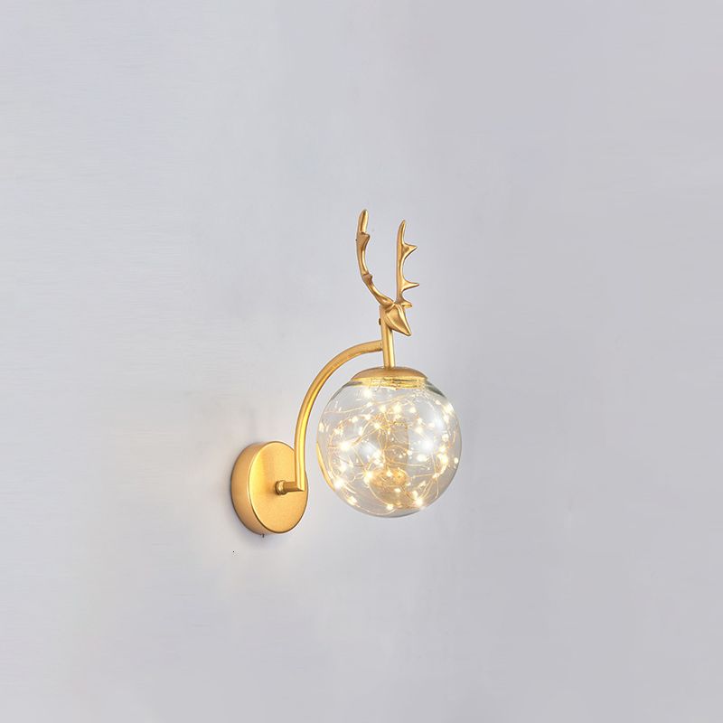 Glass Globe LED Wall Lamp in Modern Fashionable Wrought Iron Wall Sconce with Antler Decoration