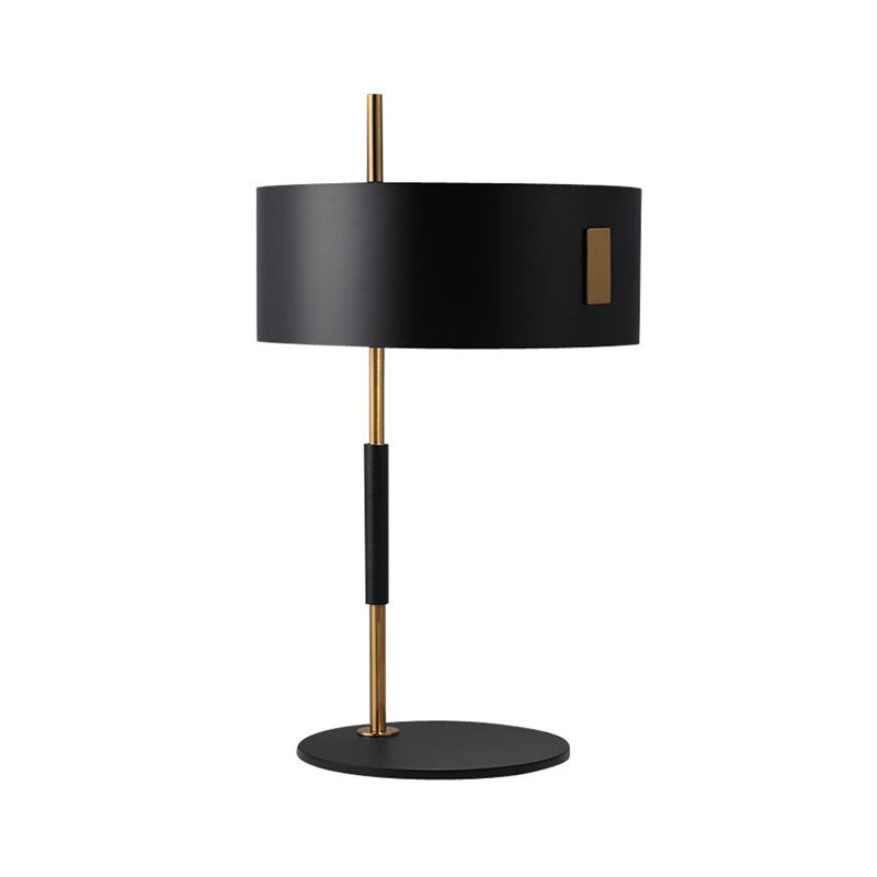 Lampada notturna rotonda nera e in ottone Light da tavolo a singolo metallo minimalista per soggiorno