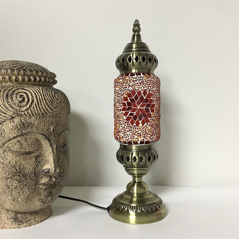 1 Glühbirnenzylinder -Taskbeleuchtungstradition rot/blaues Glas Nachttischlampe mit Messingmetallbasis