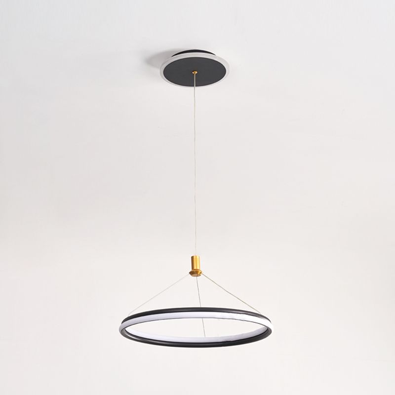 Lumo circolare a livello singolo leggero moderno lampadario in metallo Apparecchio di illuminazione