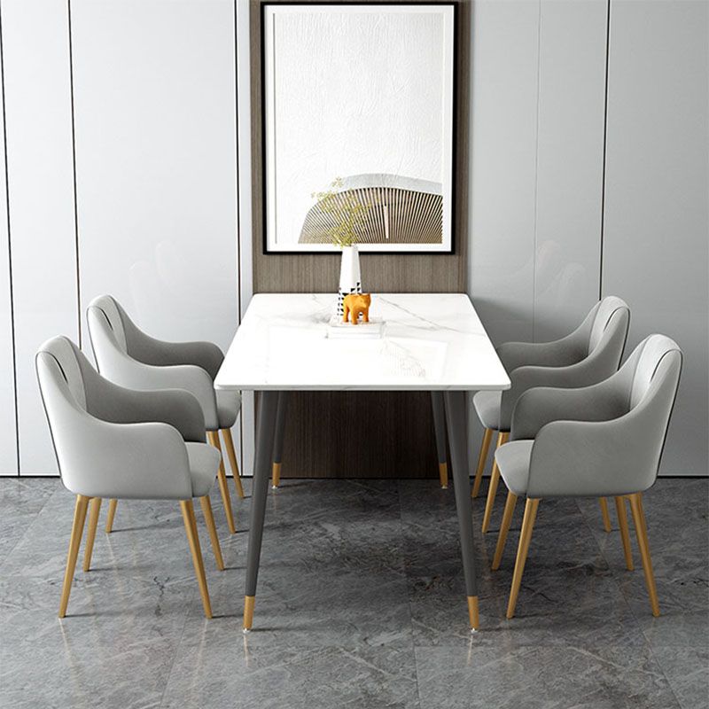 El comedor del metal del estilo nórdico preside la butaca lateral tapizada para el uso del restaurante