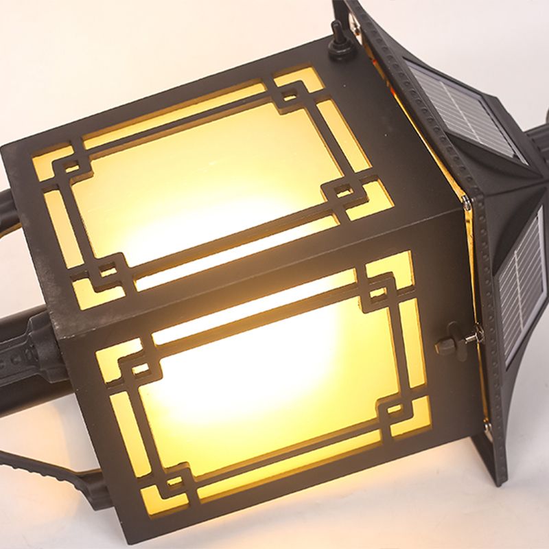 House Shaped Solar Landscape Lamp Vintage Frosted Glass Black LED Stake Light for Patio