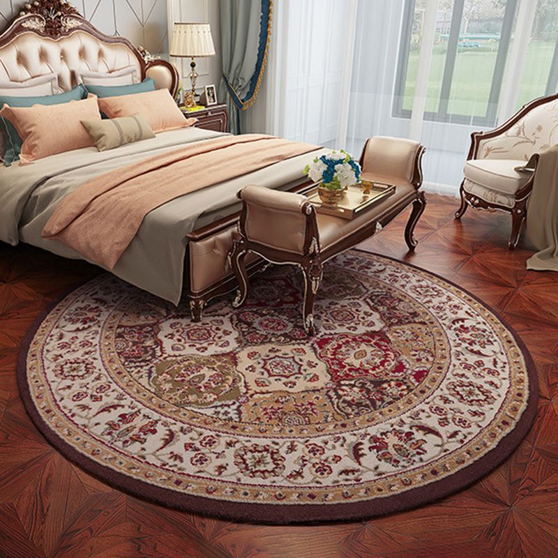 Brown Traditional Rug Polyester Graphic Indoor Rug Washable Rug for Sitting Room