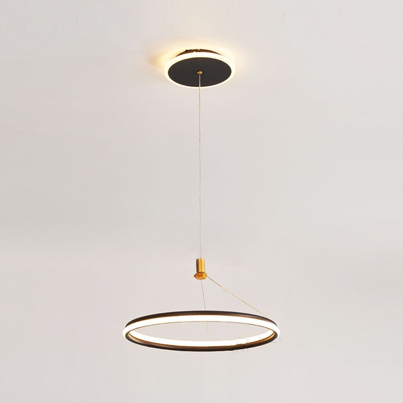 Lumo circolare a livello singolo leggero moderno lampadario in metallo Apparecchio di illuminazione