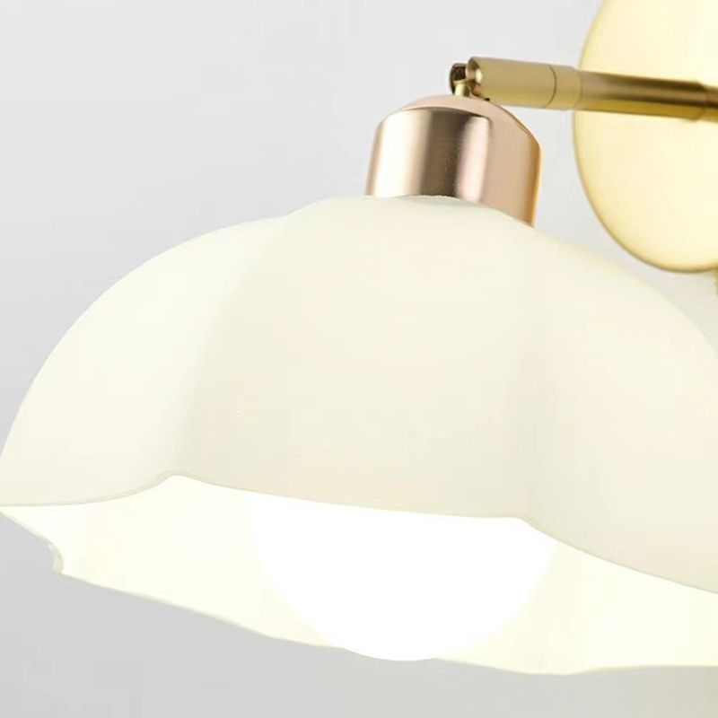 Creative Wall Light Fixture Modern Wall Light Sconce with Glass Shade for Bedroom