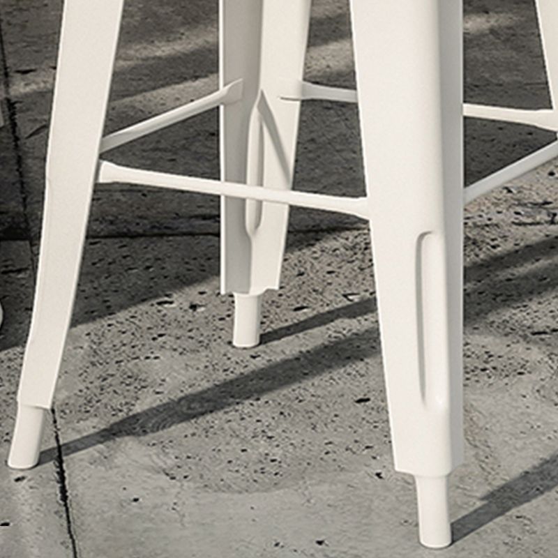 Tabourets de comptoir blancs industriels Tabourets de bar en bois de fer Bristol avec siège carré