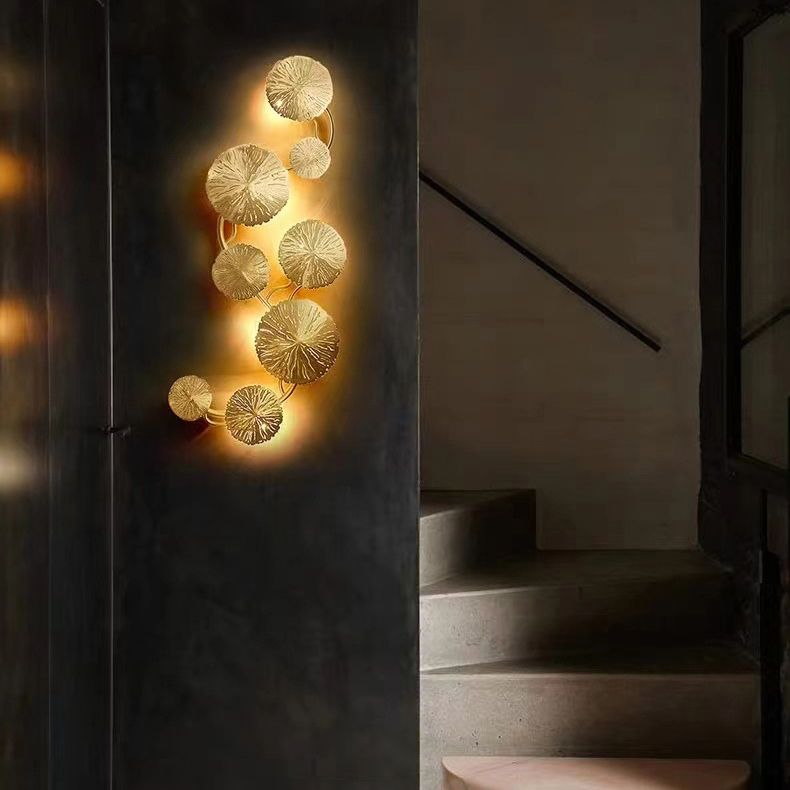 Metal Gold Wall Lamp in Modern Creative Style Stainless-Steel Lotus Shape Wall Sconce for Bedroom