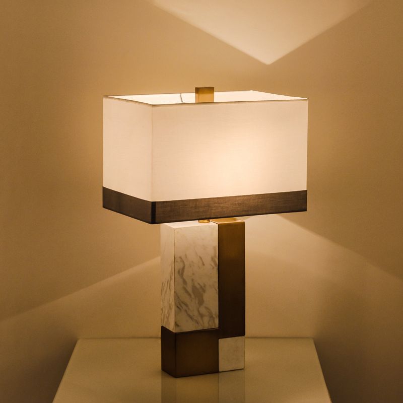 Rechthoek Nacht Stand Licht Minimalistisch marmer 1 bol Grijs/Wit en messing Colorblock Tafellamp met stofschaduw