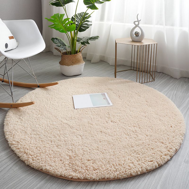 Modernist Carpet Polyester Casual Carpet Stain Resistant Carpet for Home Decor