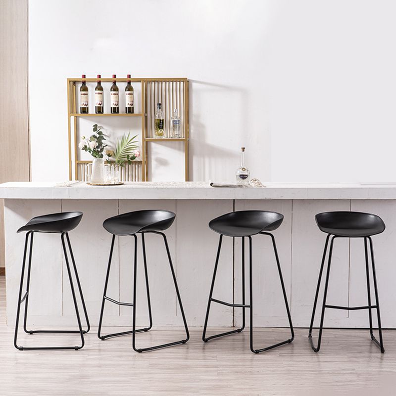 Modern Style Metal Low Back and Strap Pedal Bar Stool 30-inch Coffee Shop  Bar Stool
