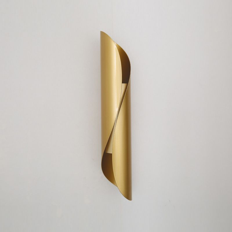 Postmodern Metal Shade Wall Mounted Lamp Simplicity Wall Sconce for Sitting Room