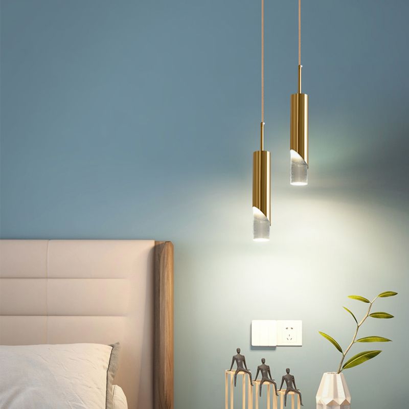 Électroplaque LED PRENDANT LED ALUMINUM Dans un style créatif moderne de style cylindroid en acrylique lampe