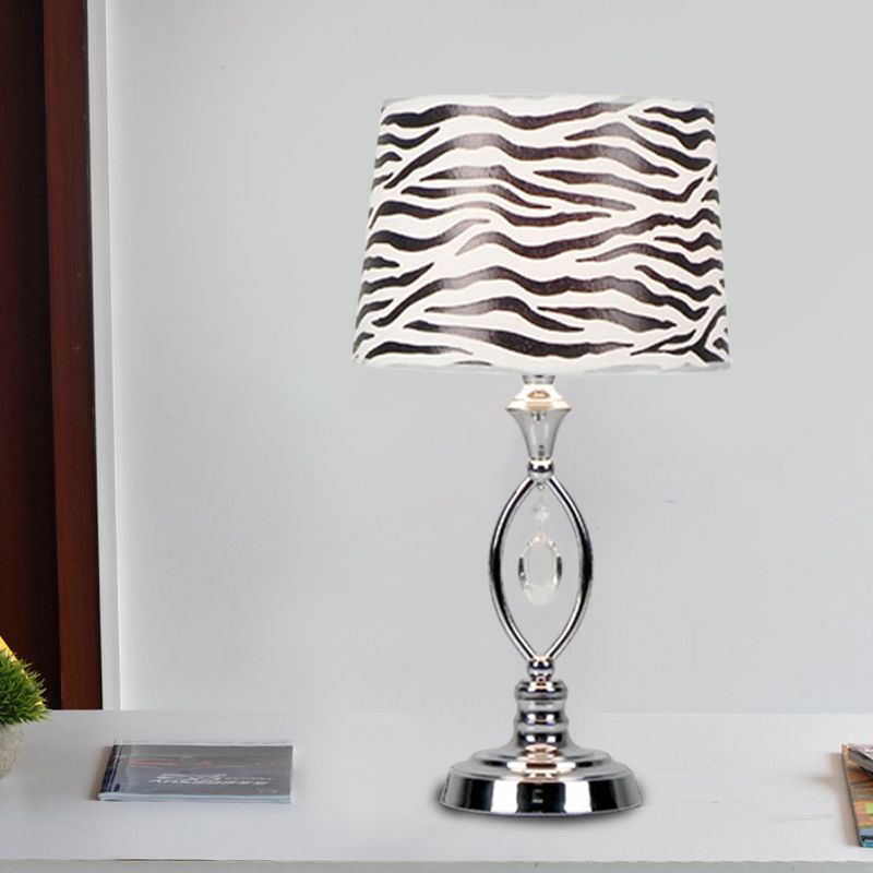 Tissu baril Shade thestand lampe moderne style 1 tête blanc / rouge / noir et blanc de bureau avec goutte de cristal