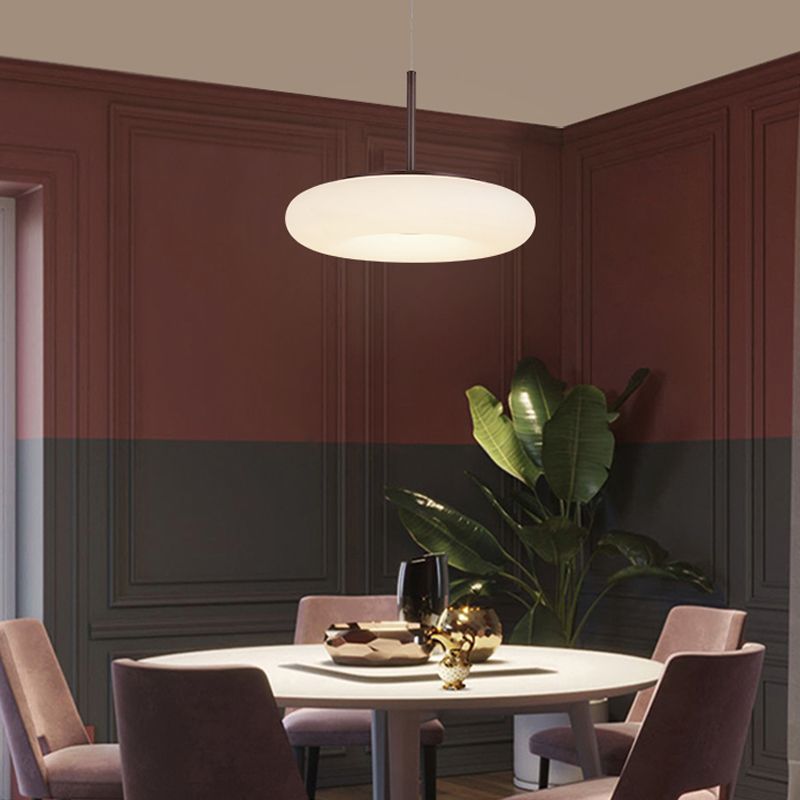 Salle de salle à manger circulaire LED PENDANT MÉTALLAL MINMINATION ÉCLAIR