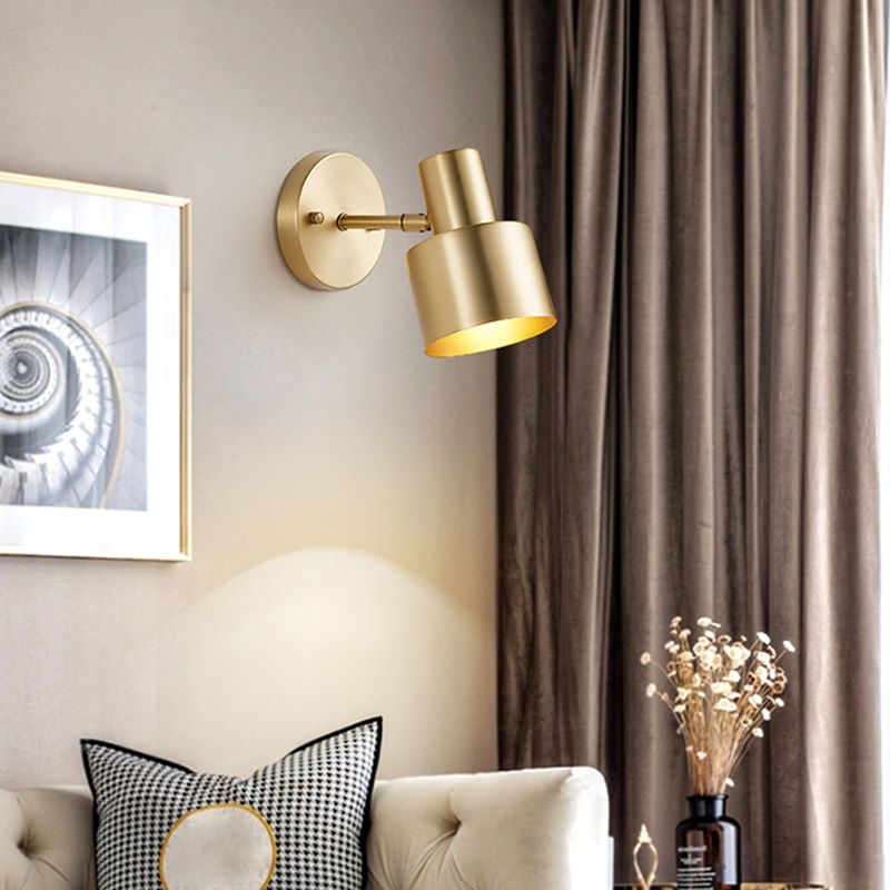 Single Modernism Golden Wall Mounted Sconce Metallic Wall Light for Living Room