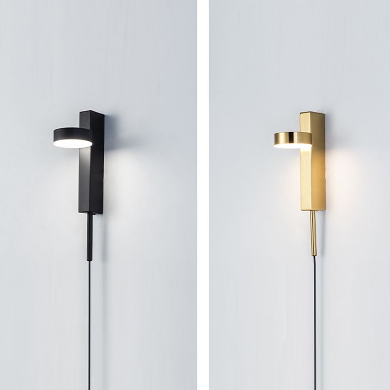 Modern Simple Metal Wall Light Rotatable Circle Shape Wall Lamp for Living Room