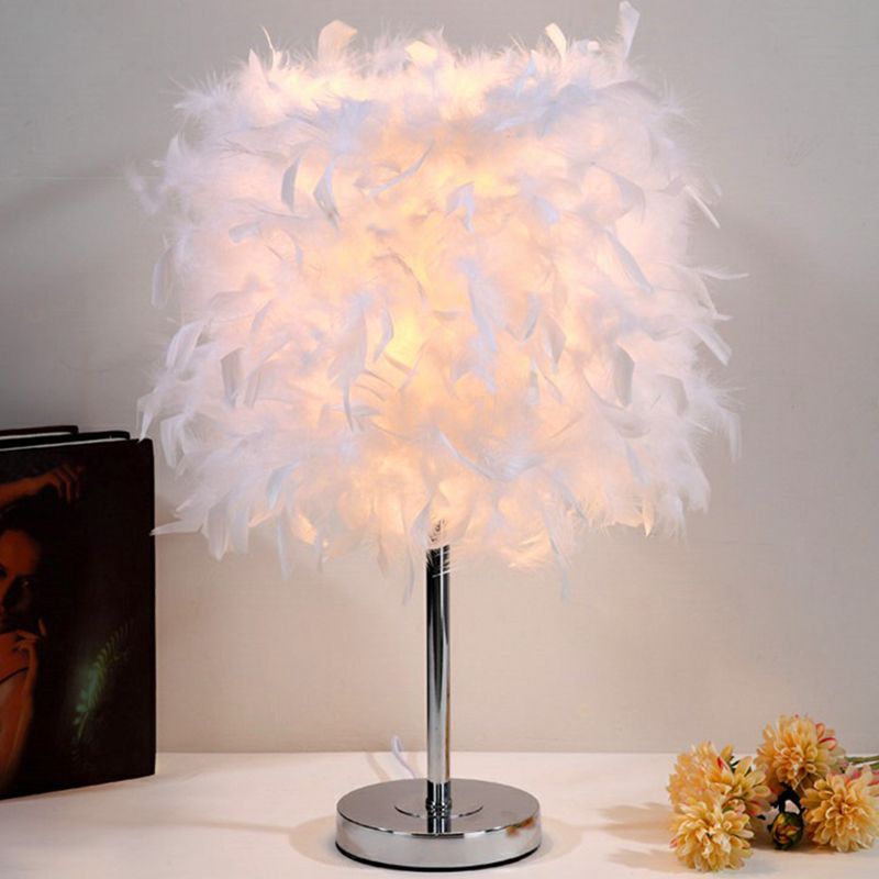 Cylindre Plume Nightstand lampe Arttics Single Nickel Table Éclairage pour chambre à coucher