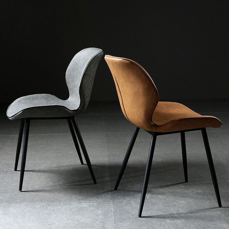 Silla lateral interior contemporánea tapizada Wingback Silla de comedor de metal