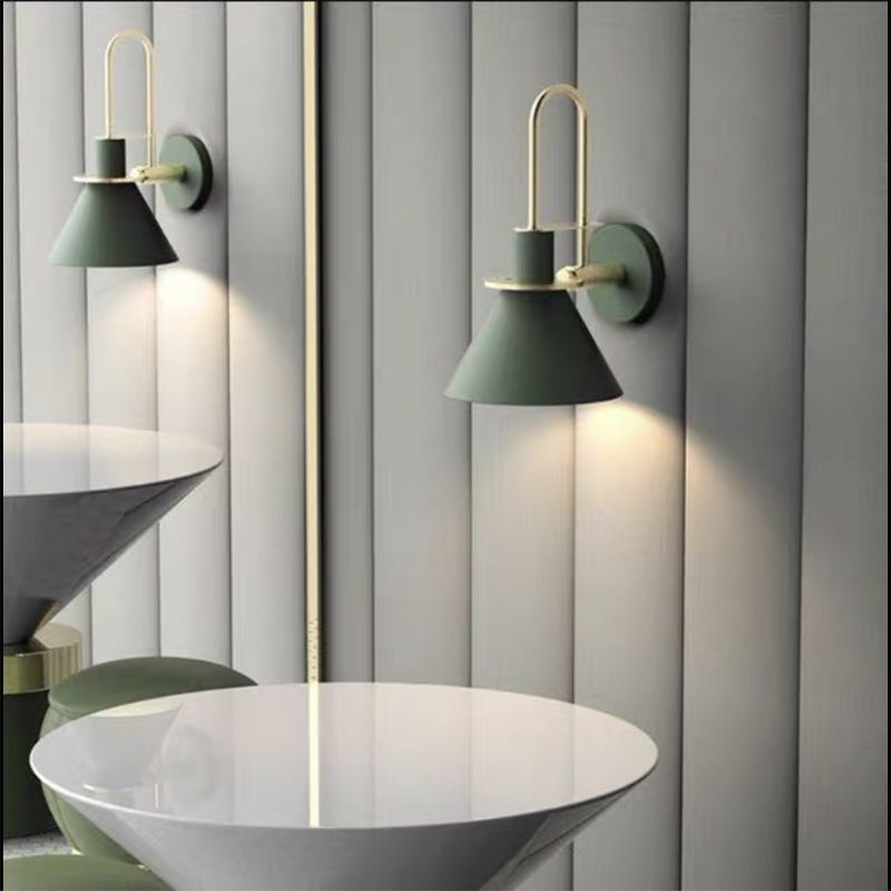 Flared Wall Sconce Lighting Modern Style Metal 1 Head Wall Mounted Light Fixture