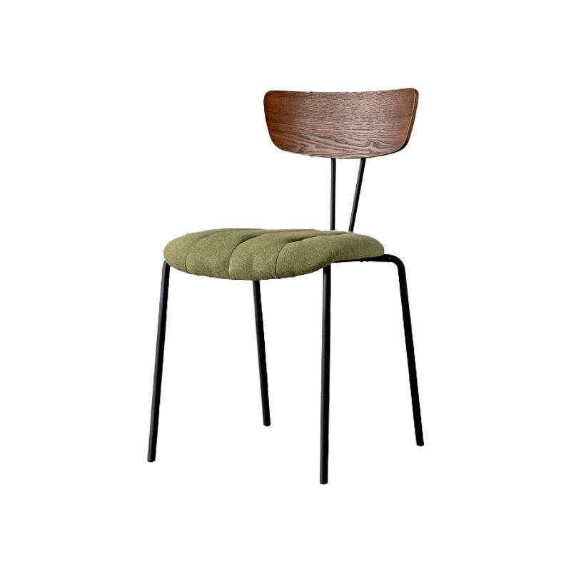 Silla lateral tapizada industrial con respaldo abierto y acabado mate (juego de 4)