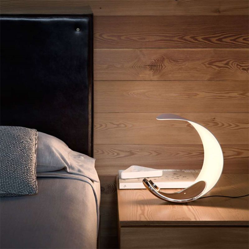 Postmodern Table Lamp Minimalist Metal LED Night Stand Lighting for Sitting Room Bedroom