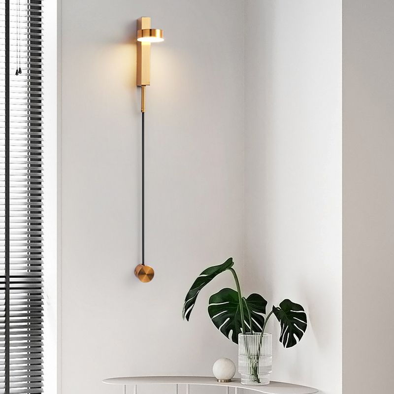 Round Shape Metal Wall Light Modern Style 1 Light Wall Mounted Light