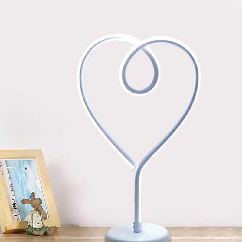 Loving Heart Night Lighting Simple Metal White/Gold LED Desk Lamp with Round Pedestal in Warm/White Light for Bedroom