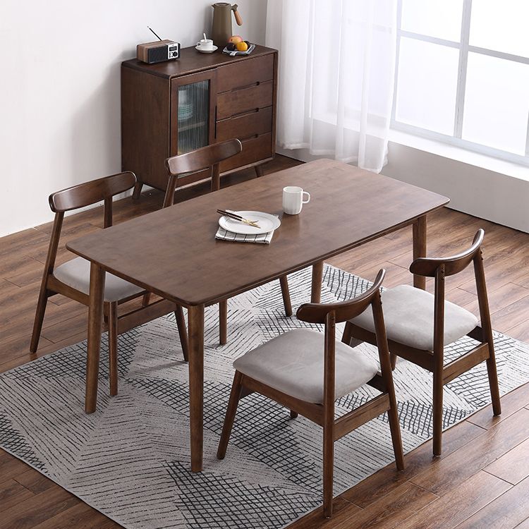 Rectangle Rubber Wood Table Modern Dining Table in Walnut with 4 Legs for Restaurant