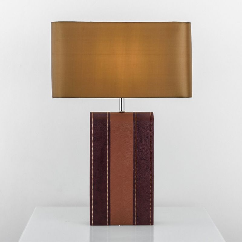 1 Kopf Rechteck -Schreibtisch hell modernistische Stofftischlampe in Braun für Esszimmer