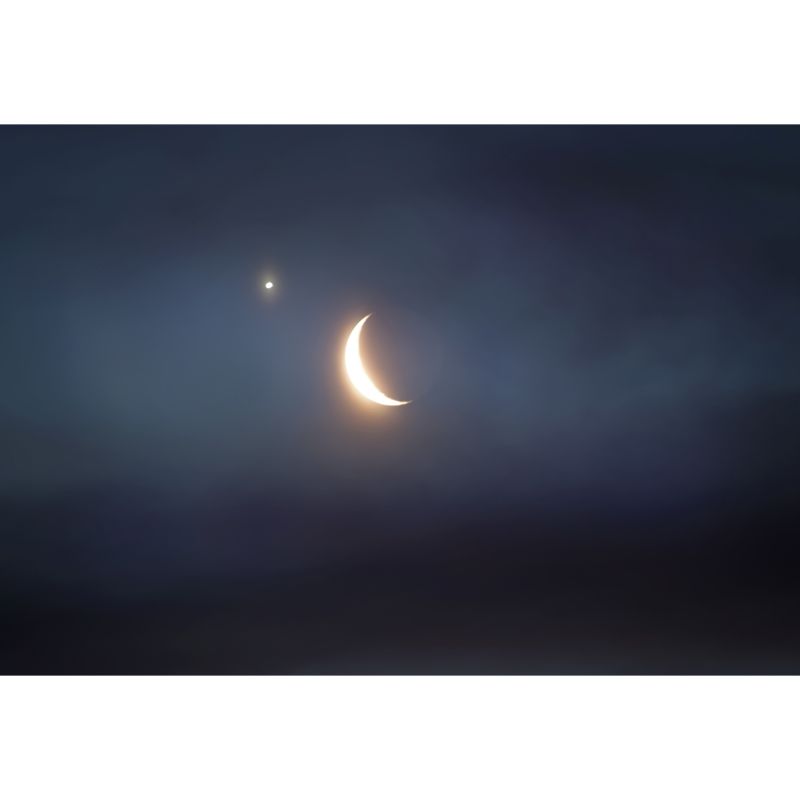 Shiny Night Sky Crescent Mural Wallpaper for Bedroom, Blue-Yellow, Made to Measure