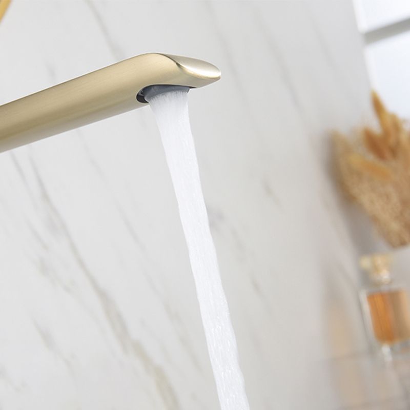 Modern Deck Mounted Copper Roman Tub Faucet Low Arc Roman Tub Faucet Set
