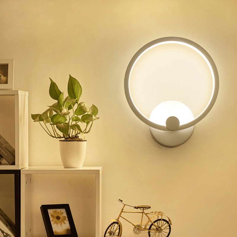 Round Shape Wall Lamp Modern Style Acrylic 1 Light Sconce in White