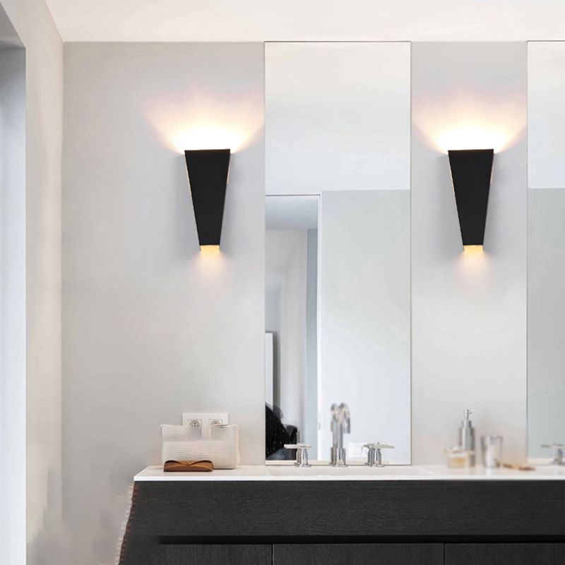 LED Wall Lamp Modern Style Wall Mount Lamp with Iron Shade for Bedroom