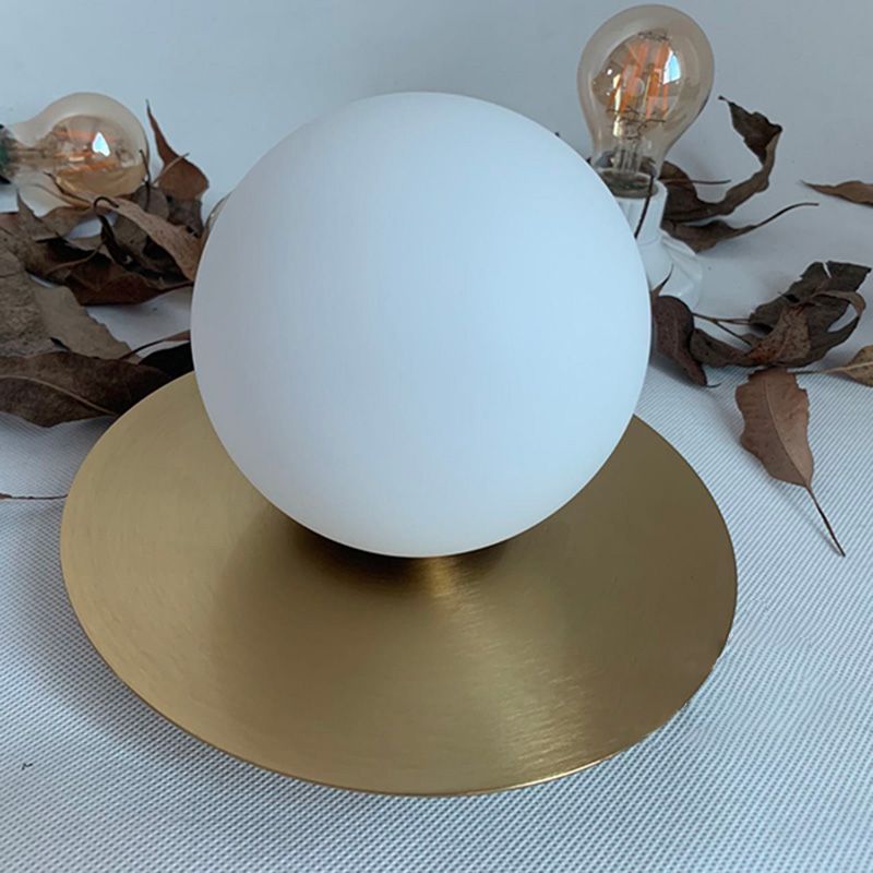 Sala de estar esférica Luz de pared lámpara de vidrio estilo nórdico estilo pared luz en blanco