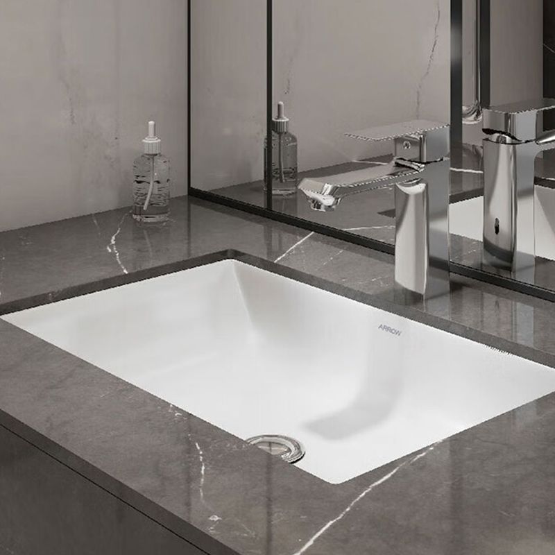 Modern Porcelain Bathroom Sink in White  with Overflow Undermount Sink