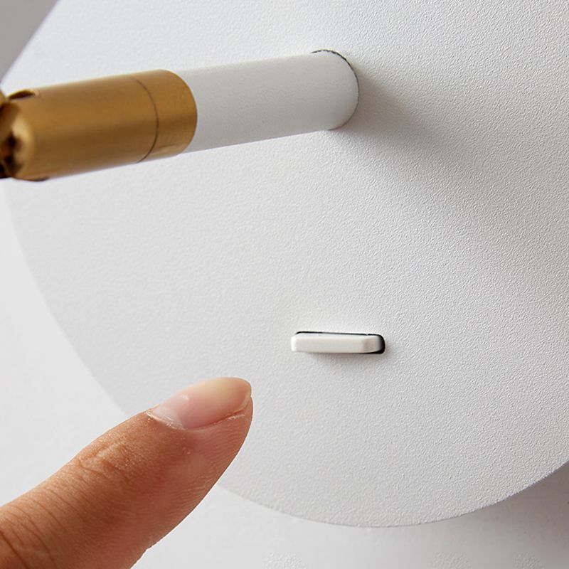 Éclair mural de lecture à demi-cylindre en métal