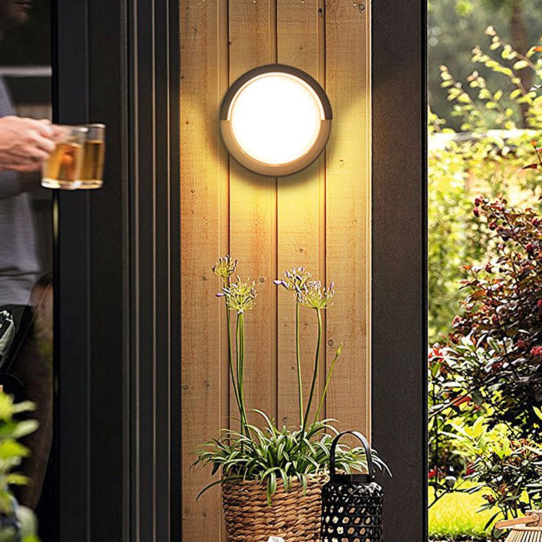 Fissature di illuminazione contemporanea con ombra acrilica arrotonda lampada esterna