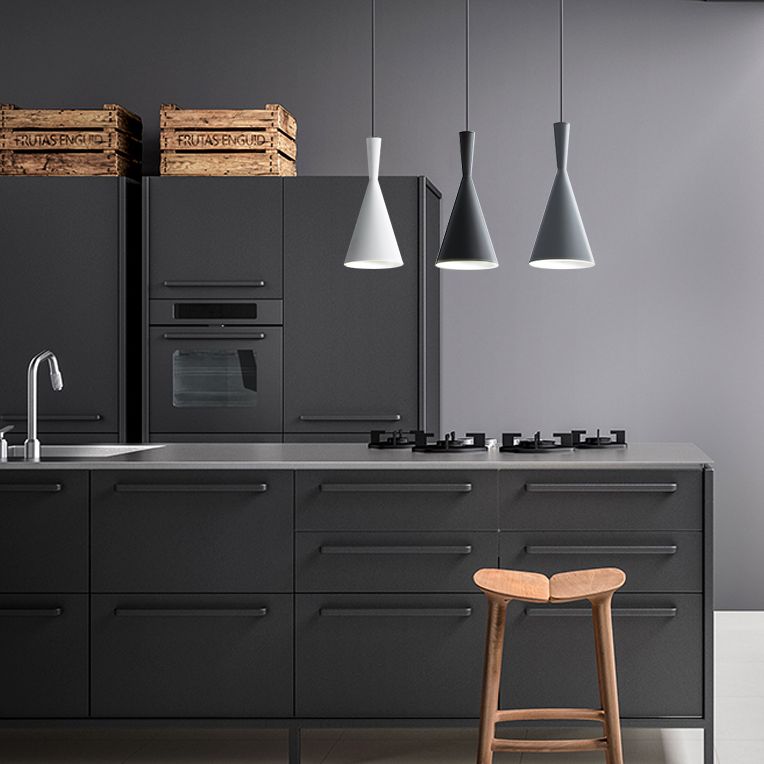 3 Lichter Sanduhrhänge anhängende Lichter Nordic Style Aluminium Multi Light Anhänger für das Restaurant