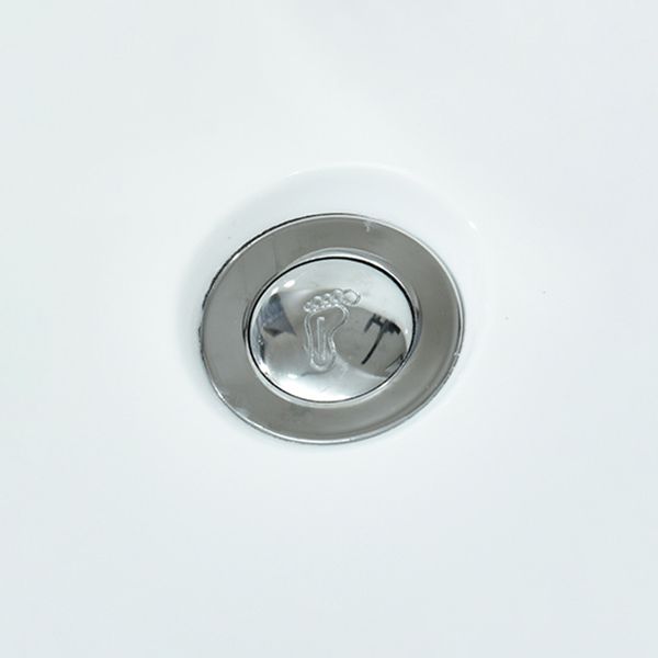 Modern Stand Alone Oval Bath Acrylic Soaking Back to Wall White Bathtub