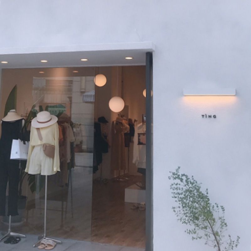 Modern Minimalist Style Linear Up and Down LED Wall Sconce Metal Wall Mounted Lamps