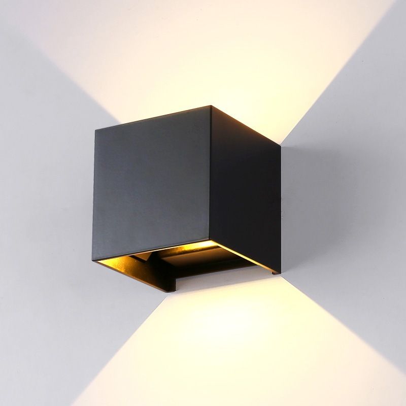 Modern Square Wall Lamp Simplicity Metal Wall Mounted Light Fixture