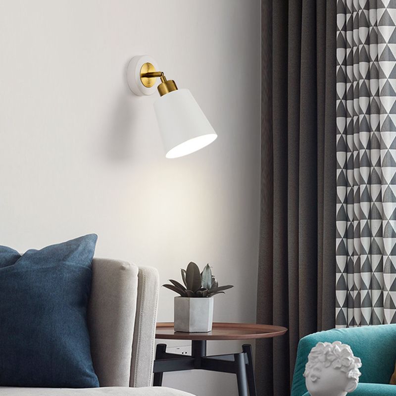 Contemporary Metal Shaded Lighting White/Black Wall Light for Room