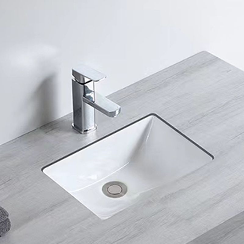 Traditional Undermount Bathroom Sink Porcelain with Pop-Up Drain Basin